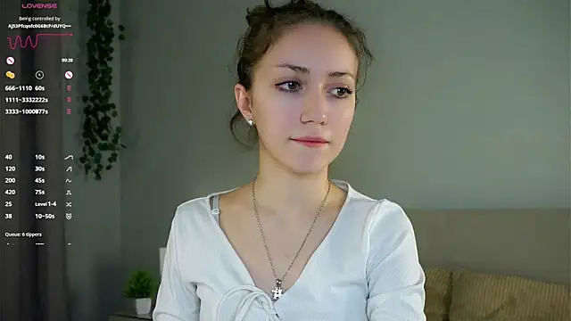 ZeniaBolich online show from November 2025 09:40:01 PM