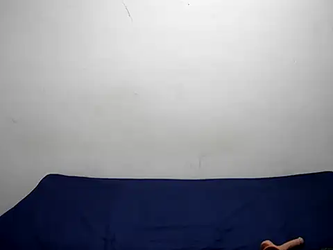 Littlebunny33 online show from September 2025 05:45:01 PM