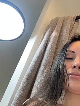 gardenxrose online show from April 2026 10:37:01 PM