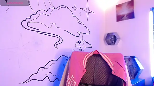 Trinity Knox online show from November 2025 03:34:01 PM