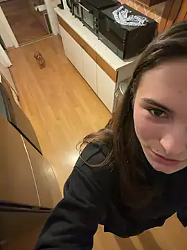 SophiiaStarr online show from April 2026 06:42:02 PM