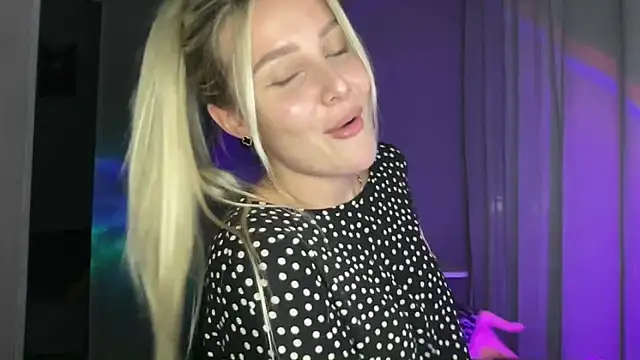 Sasha yourdream online show from October 2025 09:15:01 PM