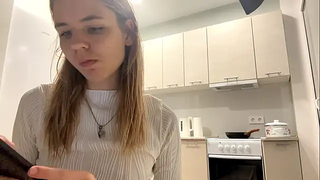 Snapshot of Denni_Spilber chatting on October 2025 03:23:02 PM Denni Spilber online show from October 2025 03:23:02 PM