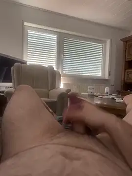 flamur albania online show from April 2026 11:11:01 AM