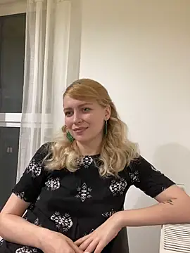 Snapshot of AnyaHellCat chatting on October 2025 06:36:01 PM AnyaHellCat online show from October 2025 06:36:01 PM