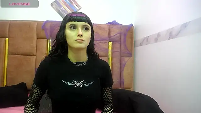 Snapshot of XBODTRIIPX chatting on October 2025 02:59:01 AM XBODTRIIPX online show from October 2025 02:59:01 AM