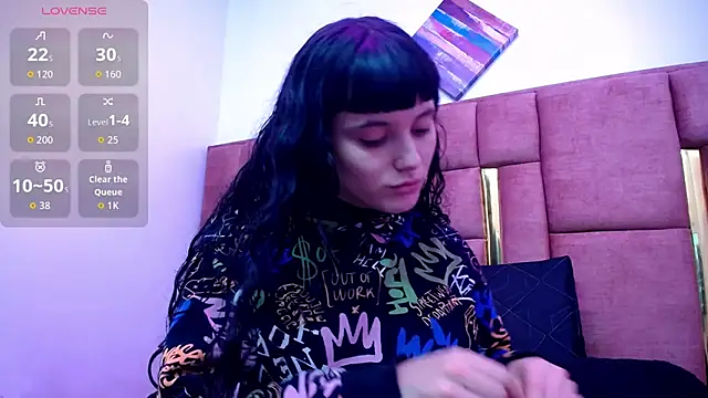 Snapshot of XBODTRIIPX chatting on November 2025 04:23:01 AM XBODTRIIPX online show from November 2025 04:23:01 AM