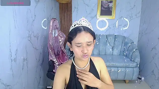 bella vibess s online show from December 2025 08:05:02 PM