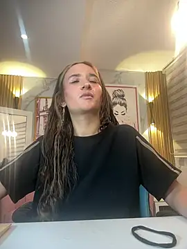 bella vibess s online show from July 2026 02:32:01 AM