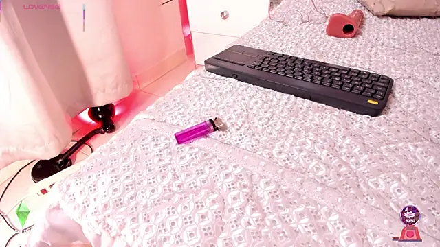 Ambeer fox  online show from February 2026 07:40:01 PM