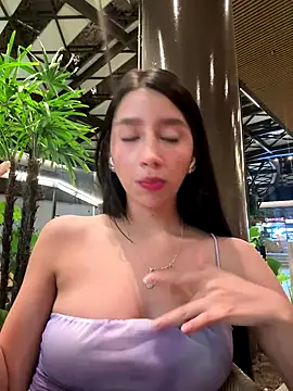 Min junn online show from October 2025 12:11:01 AM