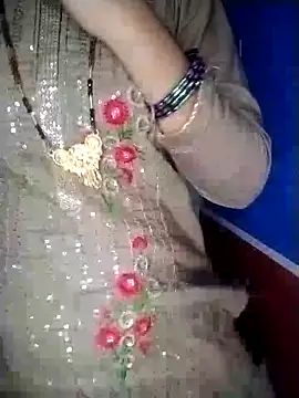 Snapshot of Komal-Rajput chatting on September 2025 06:13:02 PM Komal-Rajput online show from September 2025 06:13:02 PM