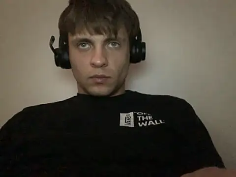 Snapshot of Kit_Kat01 chatting on November 2025 01:33:01 PM Kit Kat01 online show from November 2025 01:33:01 PM