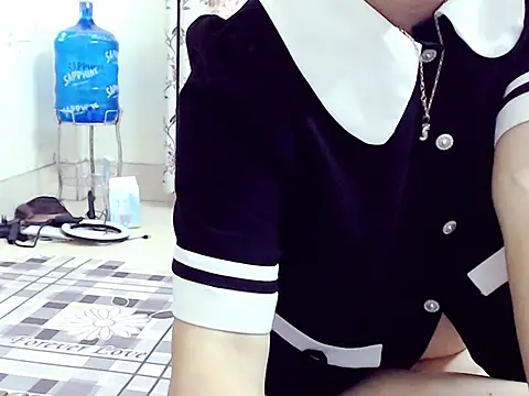 Ami 8x online show from October 2025 05:53:02 AM