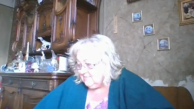Snapshot of Lala-Love56 chatting on September 2025 10:04:02 AM Lala-Love56 online show from September 2025 10:04:02 AM