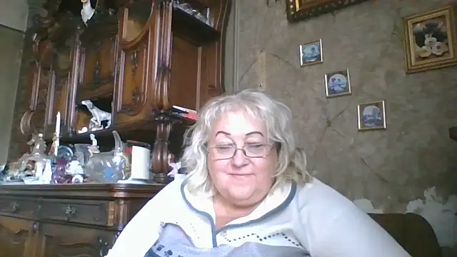 Snapshot of Lala-Love56 chatting on September 2025 12:51:01 PM Lala-Love56 online show from September 2025 12:51:01 PM