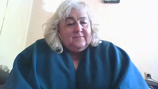 Snapshot of Lala-Love56 chatting on May 2026 12:33:01 PM Lala-Love56 online show from May 2026 12:33:01 PM