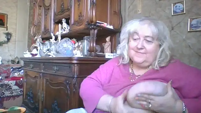 Snapshot of Lala-Love56 chatting on May 2026 03:53:02 PM Lala-Love56 online show from May 2026 03:53:02 PM