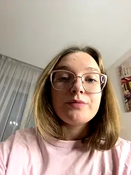 Bellatrisssaa online show from November 2025 03:01:02 PM