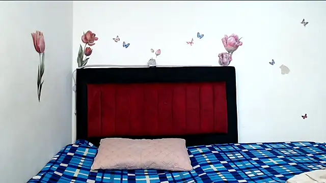 Valeryxs online show from April 2026 01:46:02 PM