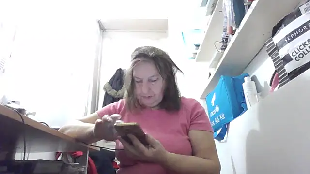 AnnaLive570 online show from December 2025 05:25:01 AM