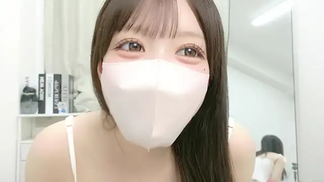 roachan  online show from July 2026 01:40:01 PM