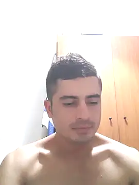 Andr3s69xxx online show from September 2025 05:57:02 PM