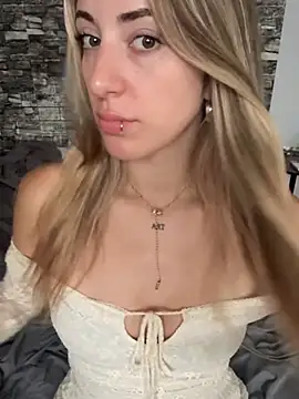 Sashailardi online show from April 2026 08:06:02 PM