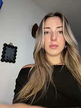 Sashailardi online show from April 2026 11:02:01 PM