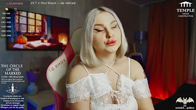 Wounded Goddess  online show from November 2025 03:21:01 PM