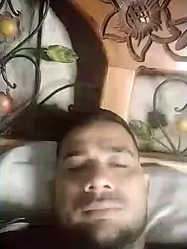 Snapshot of yeffito1 chatting on October 2025 03:59:01 AM yeffito1 online show from October 2025 03:59:01 AM