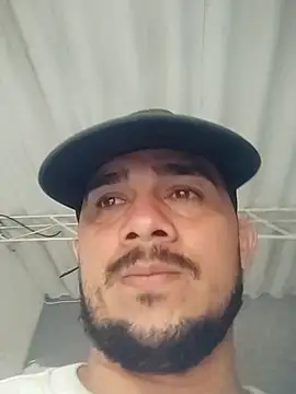 Snapshot of yeffito1 chatting on February 2026 07:28:01 PM yeffito1 online show from February 2026 07:28:01 PM