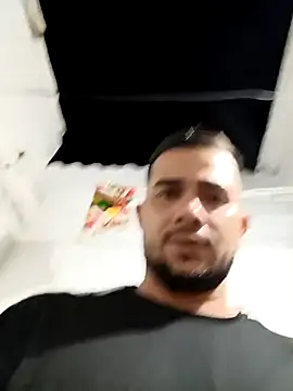 Snapshot of yeffito1 chatting on March 2026 01:22:01 AM yeffito1 online show from March 2026 01:22:01 AM