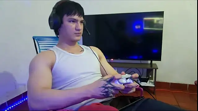 ErickWalton online show from October 2025 04:31:02 AM