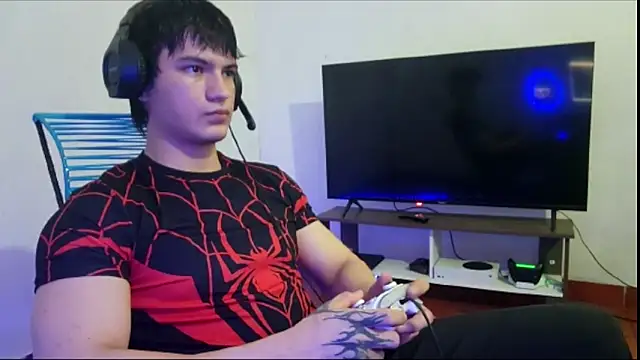 ErickWalton online show from November 2025 05:10:02 AM