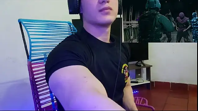 ErickWalton online show from November 2025 05:29:01 AM