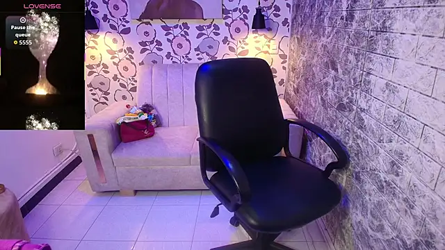  barbaragomez online show from October 2025 07:27:01 PM