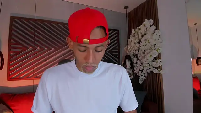 B Wild online show from September 2025 03:30:02 AM