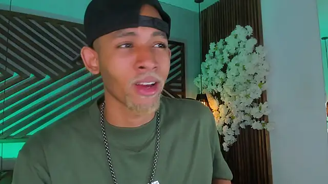 B Wild online show from September 2025 04:02:02 AM