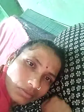 KIRTI12 HOT online show from November 2025 04:39:01 PM