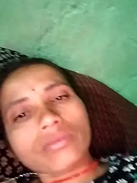 KIRTI12 HOT online show from November 2025 05:02:01 PM