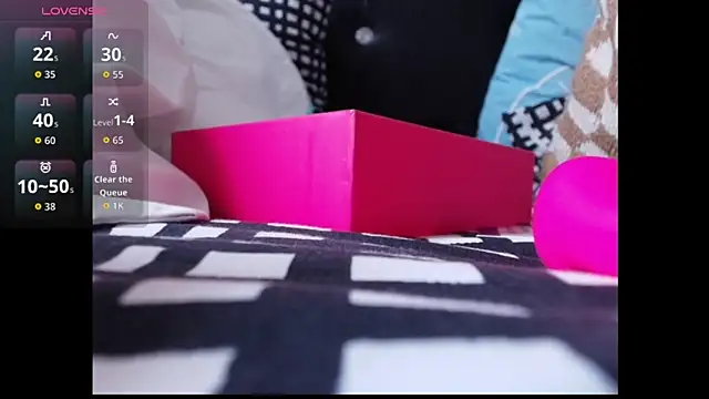 LunaLuxe1 online show from February 2026 02:27:02 PM