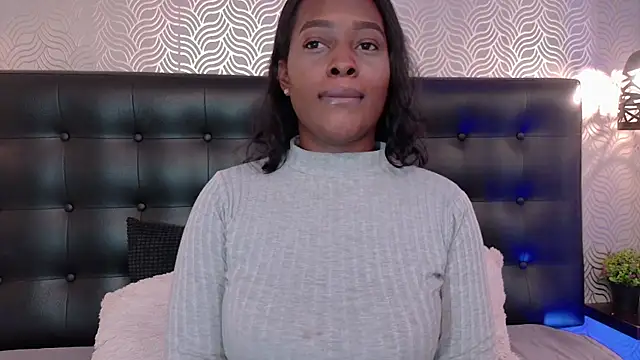 NaiaraMasson  online show from April 2026 12:17:02 PM