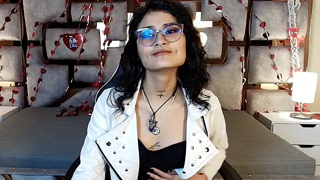 Snapshot of LilyRouset chatting on September 2025 12:49:02 PM LilyRouset online show from September 2025 12:49:02 PM