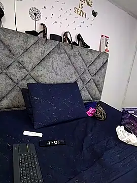 Shantey Laurent online show from February 2026 02:48:01 PM