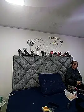 Shantey Laurent online show from April 2026 03:12:01 PM