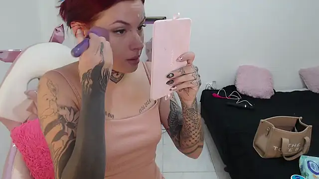 Maddy Vicius19 online show from October 2025 08:29:01 PM