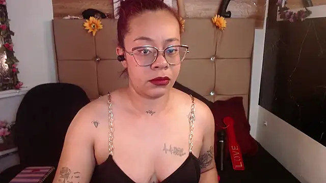 MIA  SPENCER online show from March 2026 06:24:01 PM