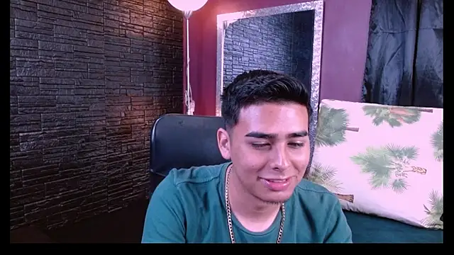 Matthewlodge online show from November 2025 01:44:02 PM