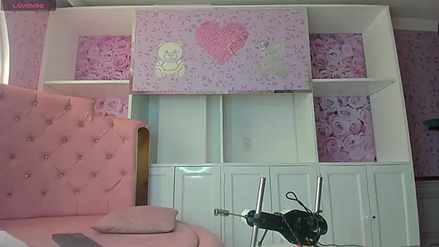 Snapshot of Teffy_Cute_ chatting on October 2025 03:12:02 PM Teffy Cute online show from October 2025 03:12:02 PM